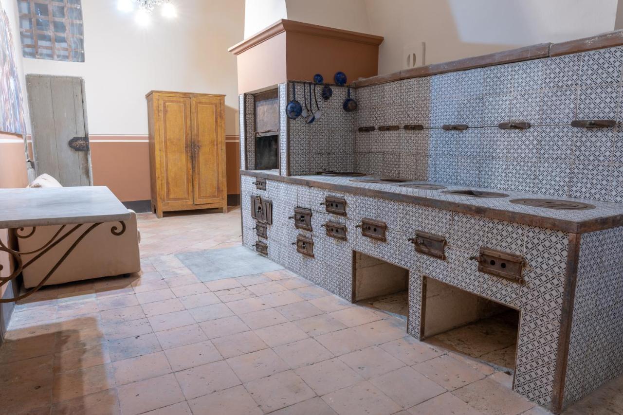 מלון קופרטינו Il Cavaliere Al Borgo Antico מראה חיצוני תמונה